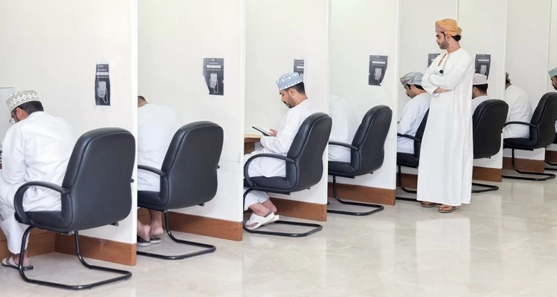 العمل تعلن عن توافر 1222 فرصة وظيفية فـي عدد من الوحدات الحكومية