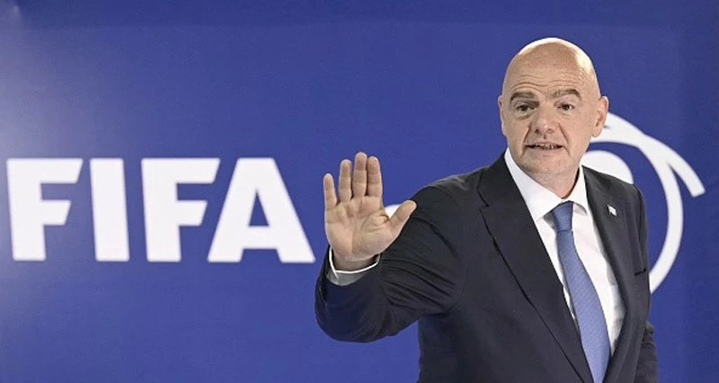 إنفانتينو يتراجع عن مشروع إدخال مستثمرين من القطاع الخاص فـي &laquo;فيفا&raquo;