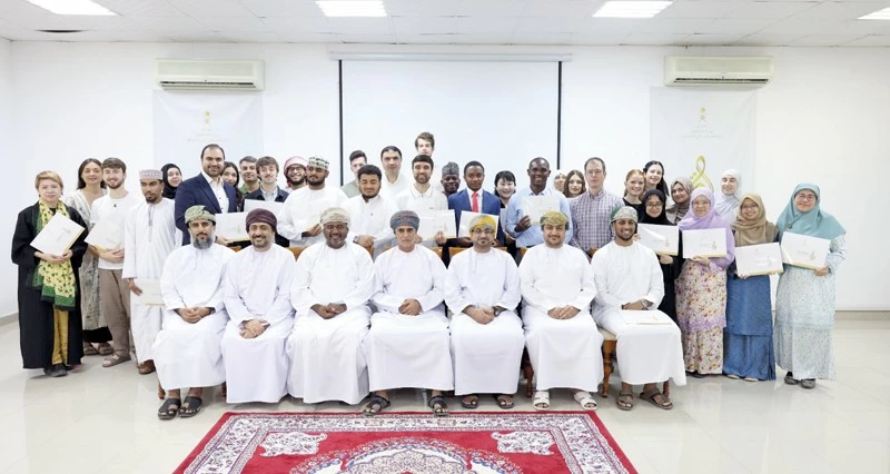 معهد السلطان قابوس لتعليم اللغة العربية للناطقين بغيرها يحتفي بختام الدورة الـ&laquo;62&raquo;