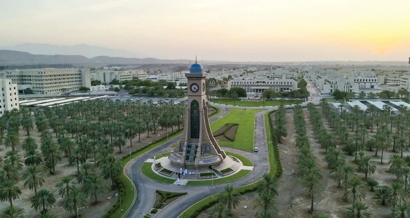 برنامج العلوم الطبية الحيوية بجامعة السلطان قابوس يحصل على ثالث دورة اعتماد دولية متتالية