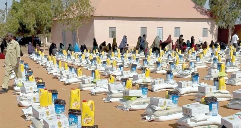 في اليوم العالمي للعمل الإنساني .. نهج عماني راسخ يؤمن بالتضامن والتكافل والوقوف إلى جانب الإنسان