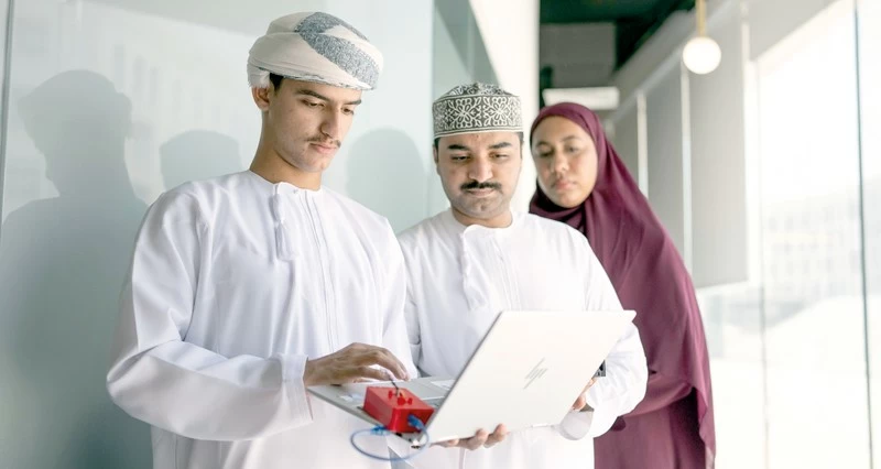 برنامج &laquo;مدار عمان&raquo; يقدم تجربة تعليمية وتطبيقية شبابية فـي علوم الفضاء