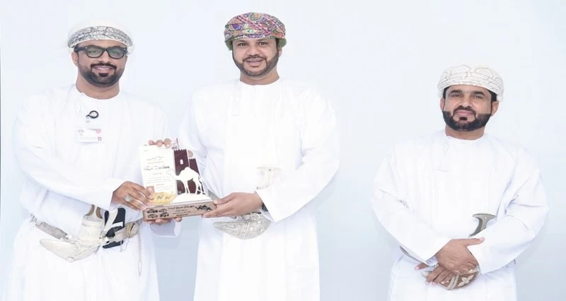 ميثاق للصيرفة الإسلامية يرعى مهرجان سيح الرمث لسباقات الهجن بولاية جعلان بني بو علي