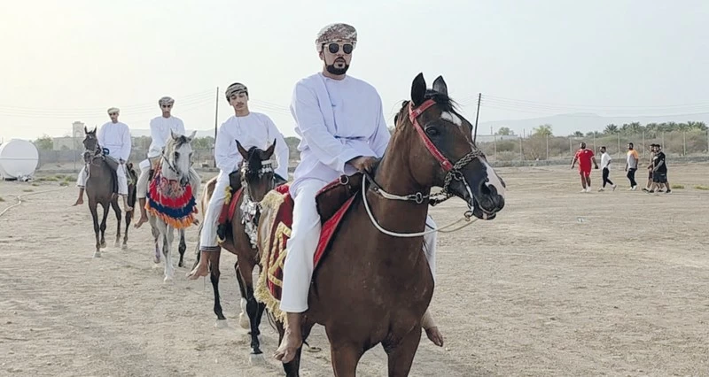 مسير وعرضة لفنون الخليل وفعاليات رياضية فـي الدريز