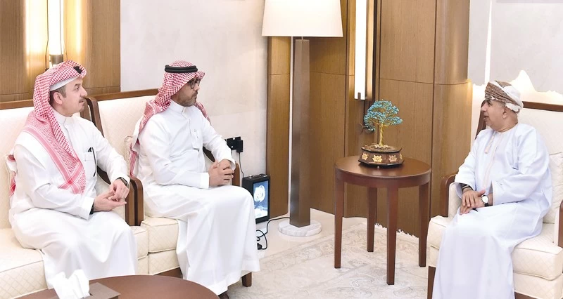 بحث تعزيز التعاون فـي البرامج الصحية مع دول المجلس