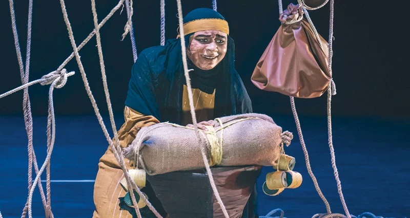 عرض مسرحي يقدم المفردة الثقافية العمانية بمهرجان الإسكندرية الدولي للمسرح