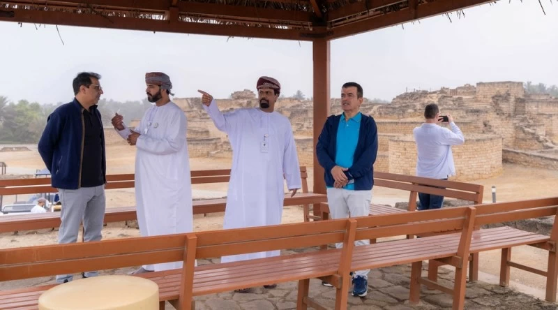 ضمن برنامج جسور الحضارة .. وفد من الايسيسكو يتعرف على المقومات السياحية والتراثية بمحافظة ظفار