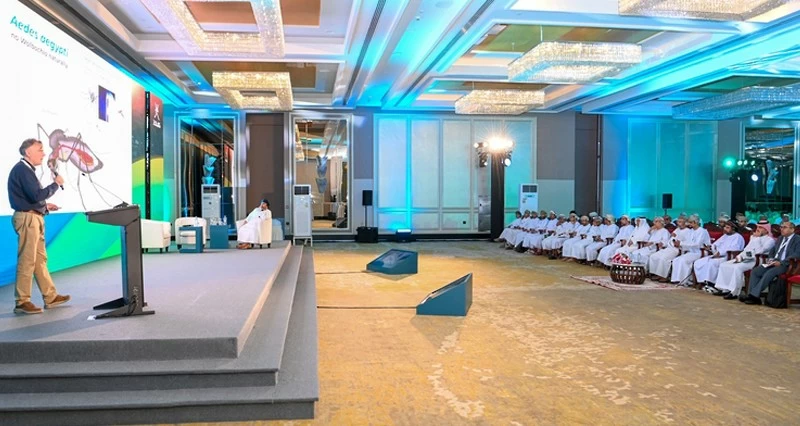 استعراض أحدث الأساليب العلمية والعملية فـي مجال مكافحة البعوض بصلالة