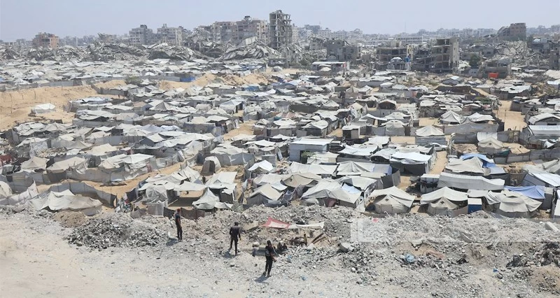 مطالبة فلسطينية بتحرك دولي مع حجم الكارثة الإنسانية فـي غزة .. والاحتلال يقدم على ترويع الأسيرات