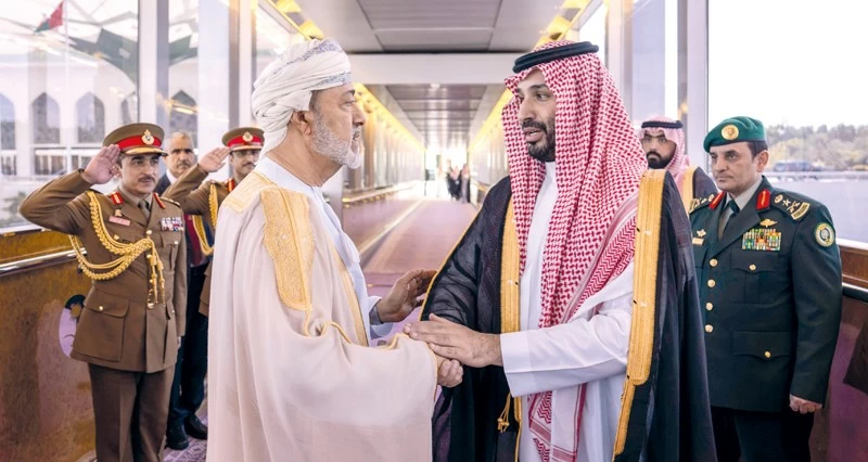 فـي زيارة أخوية خاصة للسعودية .. جلالة السلطان وولي العهد السعودي يبحثان مسار العلاقات الأخوية الراسخة وأوجه تنميتها