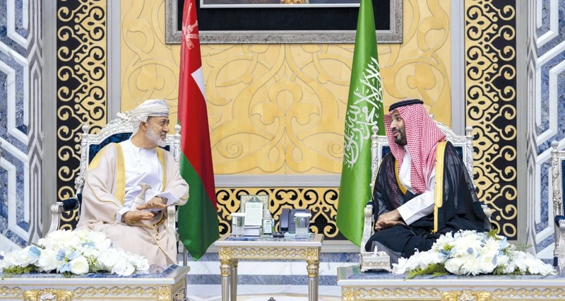 فـي زيارة أخوية خاصة للسعودية .. جلالة السلطان وولي العهد السعودي يبحثان مسار العلاقات الأخوية الراسخة وأوجه تنميتها