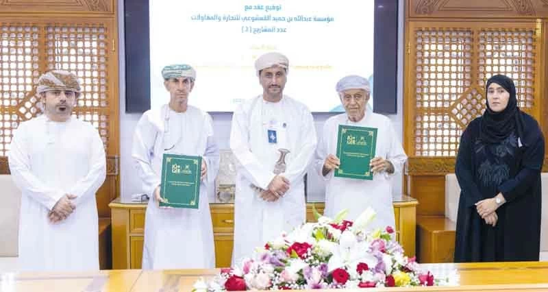 صيانة وتأهيل الافلاج فـي شمال الباطنة بأكثر من مليون ريال عماني