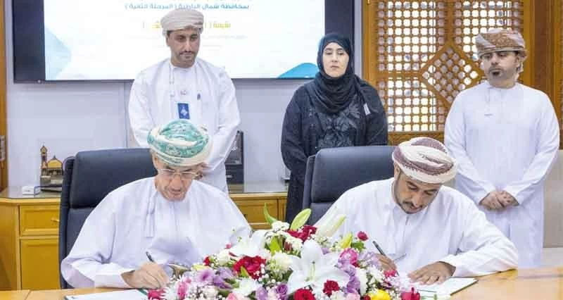 صيانة وتأهيل الافلاج فـي شمال الباطنة بأكثر من مليون ريال عماني