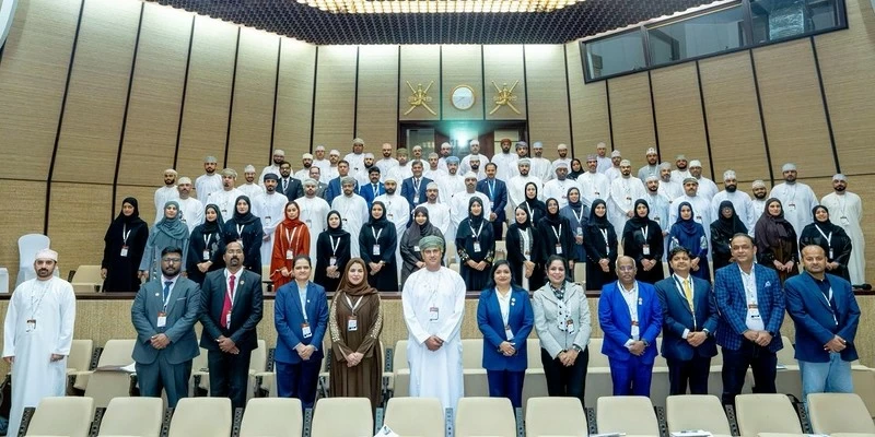إطلاق النسخة الجديدة من برنامج الرئيس التنفيذي المالي العُماني