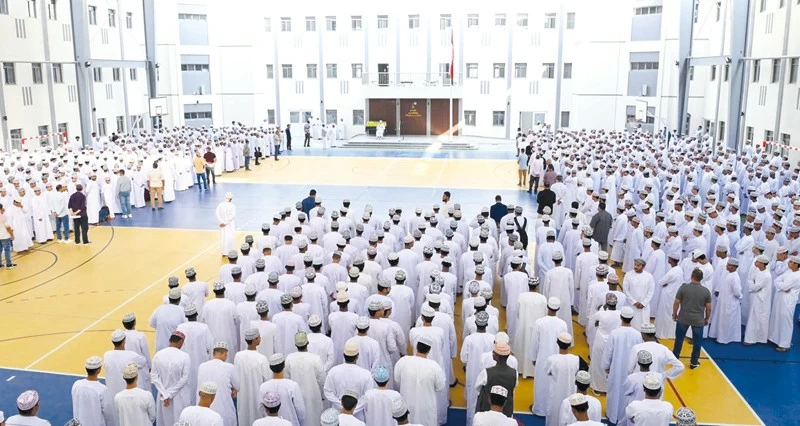 مجلس الوزراء يهنئ .. الطلاب يبدؤون العام الدراسي الجديد