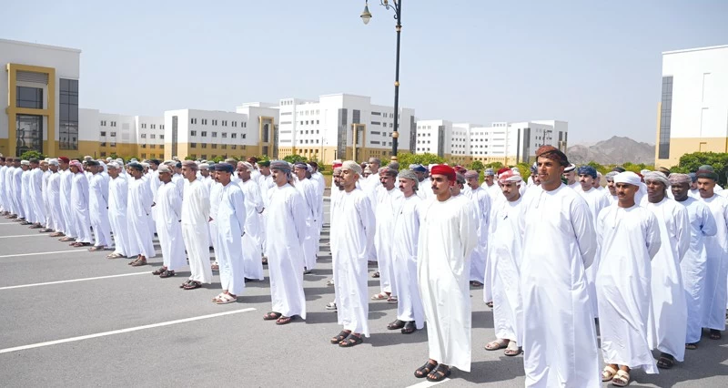 الشرطة تستقبل دفعة جديدة من المواطنين