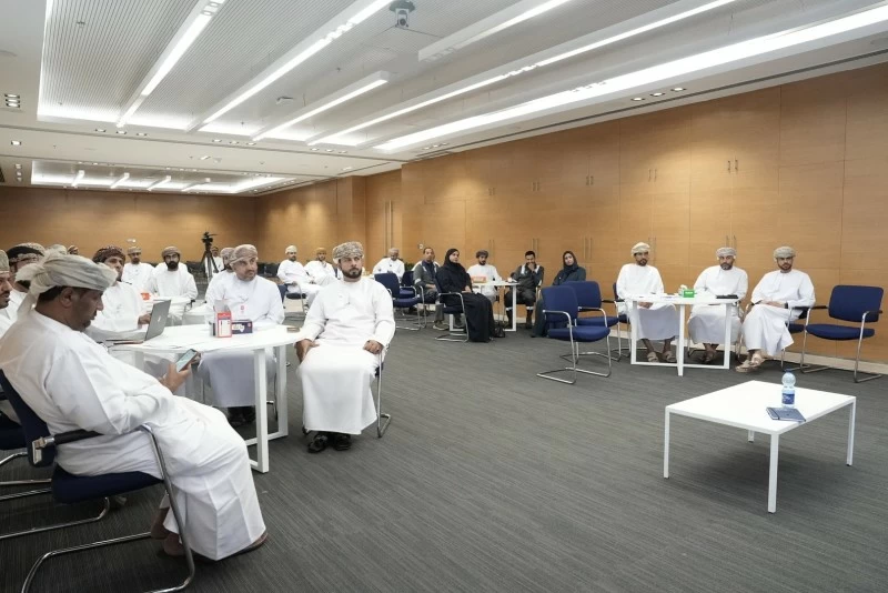 استعراض الاستراتيجية الوطنية للسلامة والصحة المهنية لتعزيز بيئة العمل في المنطقة الاقتصادية الخاصة بالدقم