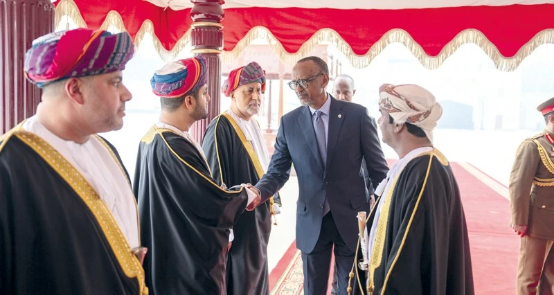 جلالة السلطان والرئيس الرواندي يبحثان مجالات التعاون والاستثمار بما يلبي تطلعات شعبي البلدين