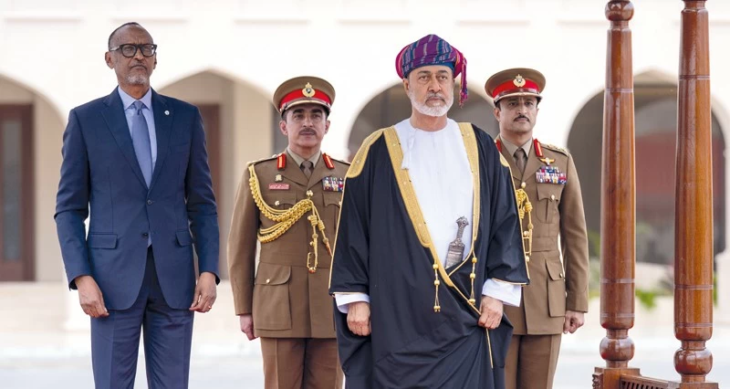 جلالة السلطان والرئيس الرواندي يبحثان مجالات التعاون والاستثمار بما يلبي تطلعات شعبي البلدين