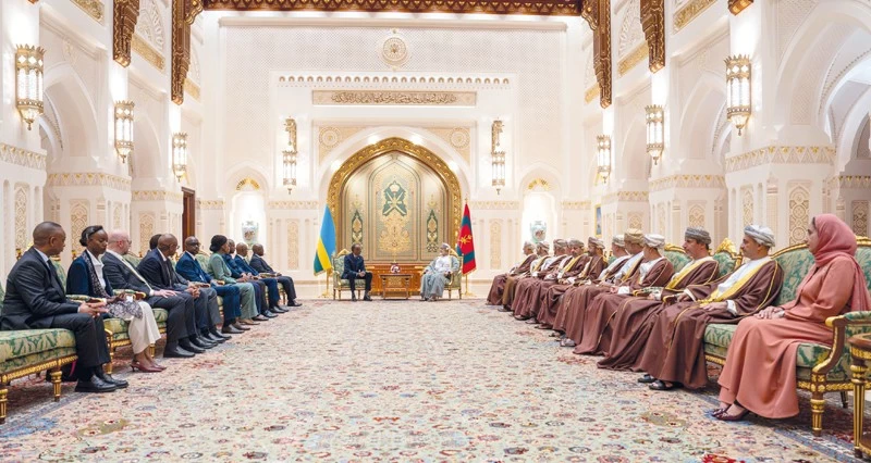 جلالة السلطان ورئيس رواندا يؤكدان على ما يجمع البلدين الصديقين من علاقات متنامية