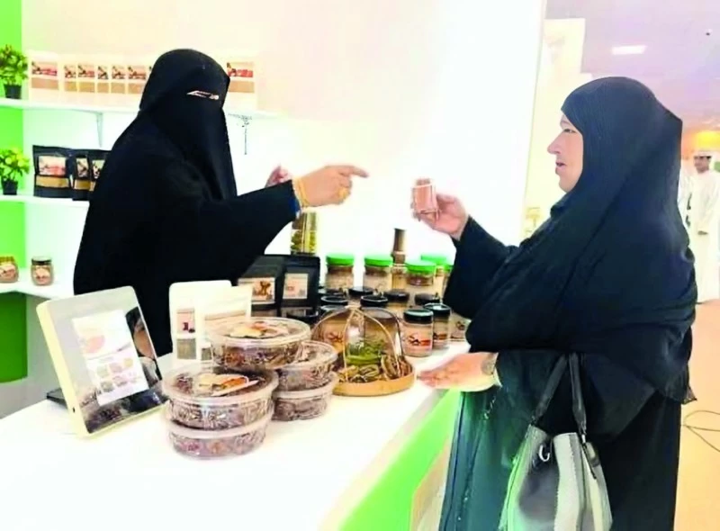 90 امرأة ريفية مسجلة في المشروعات الإنتاجية بالبريمي