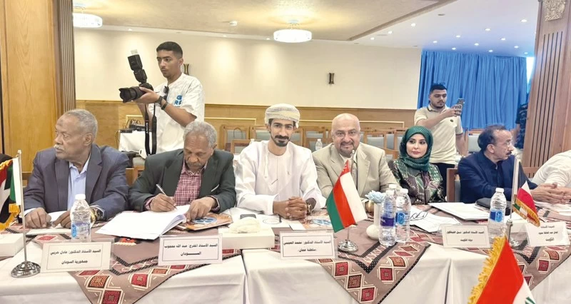 مشاركة عمانية فـي اجتماع الاتحاد العام للفنانين العرب بالغردقة