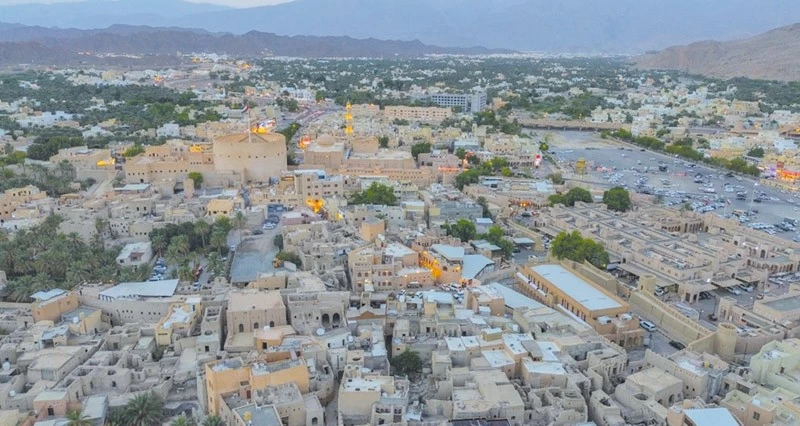 تمثل رصيدا حضاريا وثقافيا من الهوية العمانية .. تأهيل الحارات التاريخية والمواقع التراثية فـي محافظة الداخلية