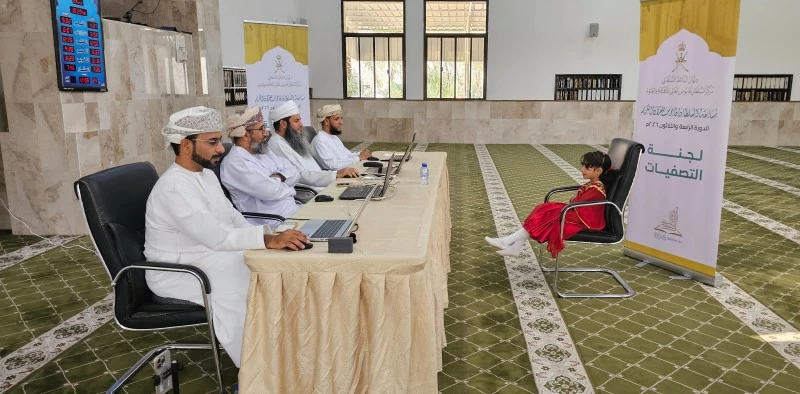 لجنة تصفيات مسابقة السلطان قابوس للقرآن الكريم تزور مركز دماء والطائيين