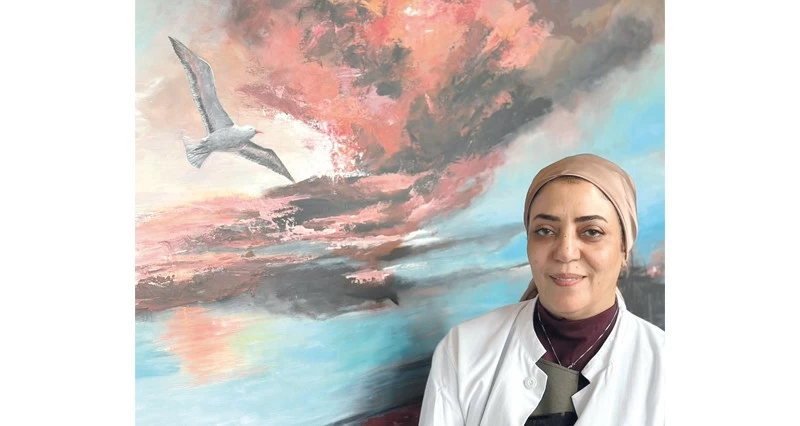 التشكيلية فخراتاج الإسماعيلي: الهوية فـي الفن امتداد طبيعي للذاكرة كونها تجمع بين التاريخ والقيم