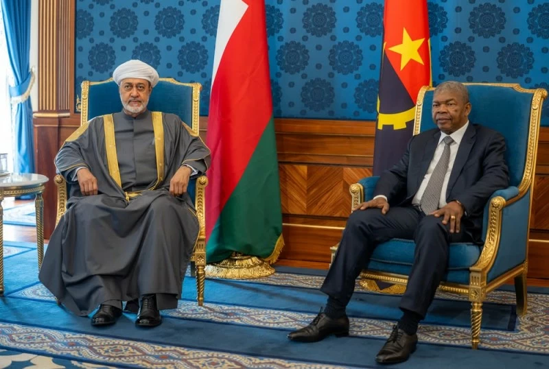 جلالةُ السُّلطان والرئيس الأنجولي يؤكّدان ضرورة تعميق التعاون واستكشاف مجالات جديدة