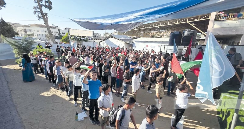 على وقع القصف &laquo;الإسرائيلي&raquo;.. مدارس غزة تستقبل طلابها وسط ظروف صعبة