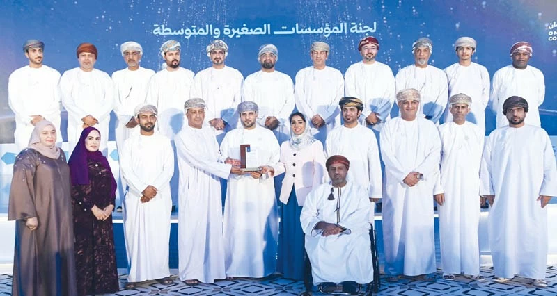 ملتقى 'شركاء الإنجاز' يستعرض جهود غرفة تجارة وصناعة عُمان في دعم القطاع الخاص وتكشف عن تصميم مبناها الجديد