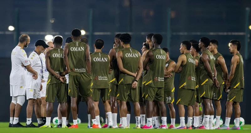 اليوم .. منتخبنا الوطني يواجه أسود الرافدين فـي مواجهته الأولى .. والسكتيوي أمام اختبار صعب