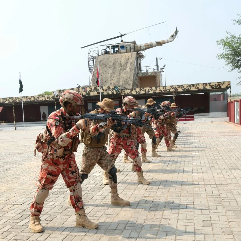 الجيش السُّلطاني العُماني يشارك في التمرين العسكري المشترك بباكستان