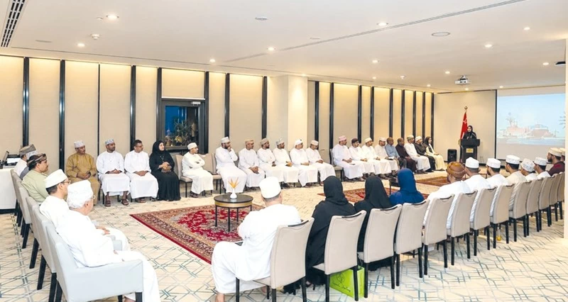 بحث توسيع آفاق الشراكة الاقتصادية والاستثمارية بين سلطنة عمان وتنزانيا