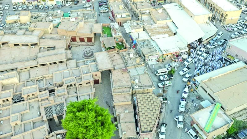 سوق بهلاء التراثي يستعيد رونقه بعد اكتمال تطويره وتأهيله