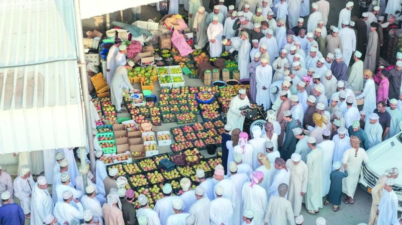 سوق بهلاء التراثي يستعيد رونقه بعد اكتمال تطويره وتأهيله