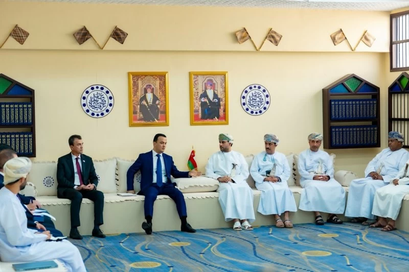 غرفة تجارة وصناعة عُمان تستقبل وفدًا من أوزبكستان