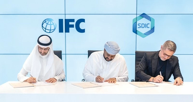 اتفاقية تمويل بقيمة 38.5 مليون ريال عماني لدعم تطوير &laquo;مجمع البلازا&raquo;