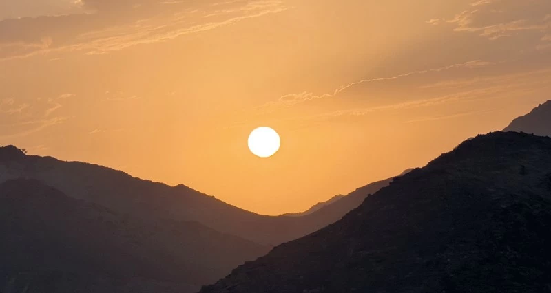 جمال الغروب فـي بلدة &laquo;وال&raquo;