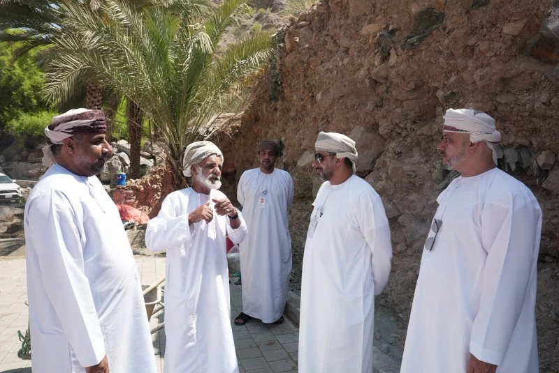 الاطلاع على المشاريع التنموية والخدمية في العوابي