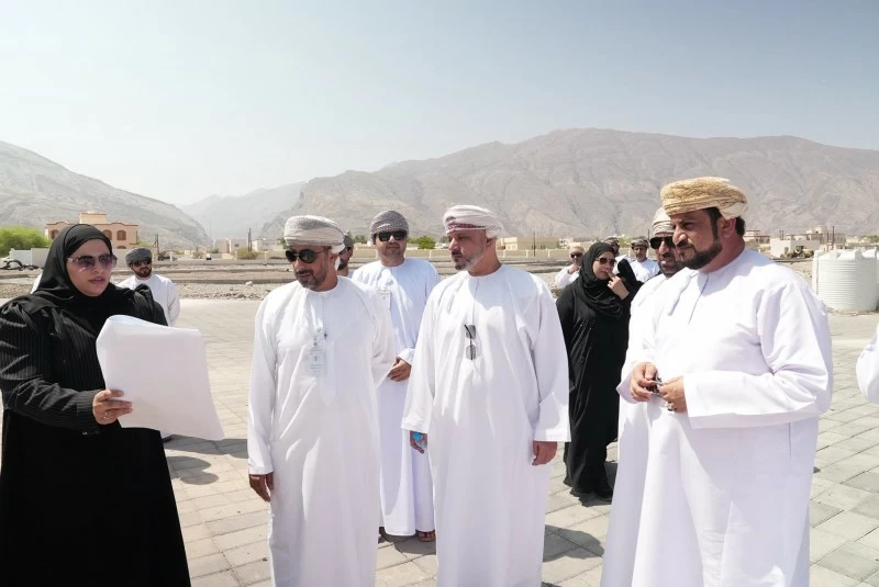 الاطلاع على المشاريع التنموية والخدمية في العوابي