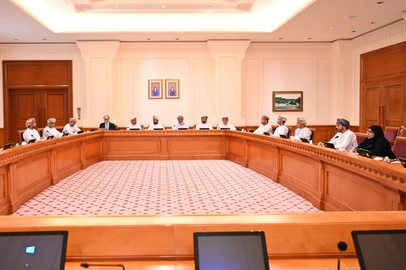 بحث الأداء التشغيلي لـ&laquo;ميناء ومنطقة صحار الحرة&raquo; وأبرز التطورات والخطط المستقبلية