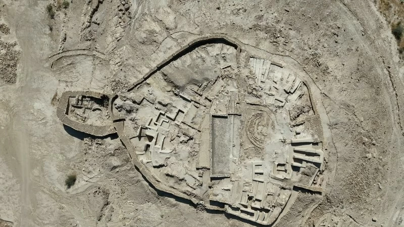 يدعم السياحة الثقافية بمحافظة الداخلية .. مركز زوار بسياء وسلوت الأثري ببهلا يوثق 5000 عام من التاريخ
