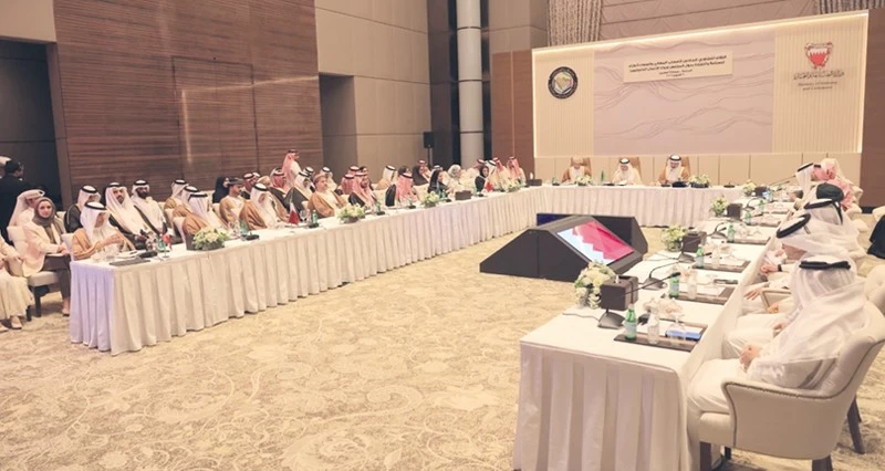 اللقاء التشاوري الخليجي يرسم ملامح تعاون اقتصادي أكثر تكاملا لمواجهة المتغيرات الإقليمية والدولية