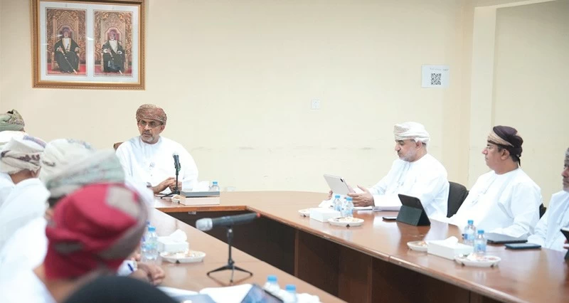 بحث سبل استدامة الأفلاج وتطويرها