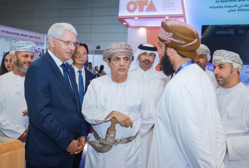 'التعليم' تستعرض الفرص الأكاديمية والتدريبية للطلبة والخريجين