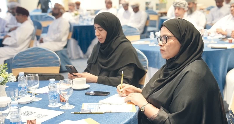حلقة عمل تناقش تعزيز المساهمة المجتمعية في صيانة الأفلاج واستدامتها