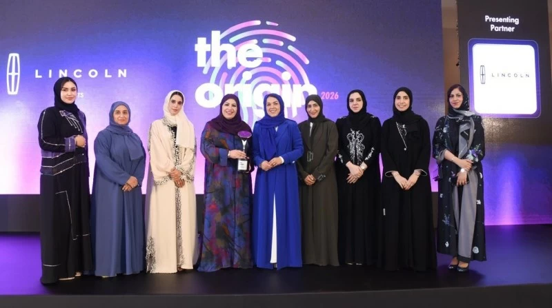 المرأة العمانية شريكة في نجاح مسيرة بنك مسقط وركيزة أساسية في التقدم والنمو
