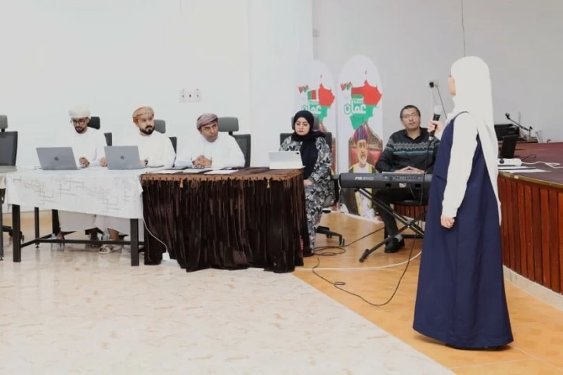 تعليمية شمال الباطنة تنفذ التصفيات النهائية لمسابقة الإنشاد الوطني الطلابي